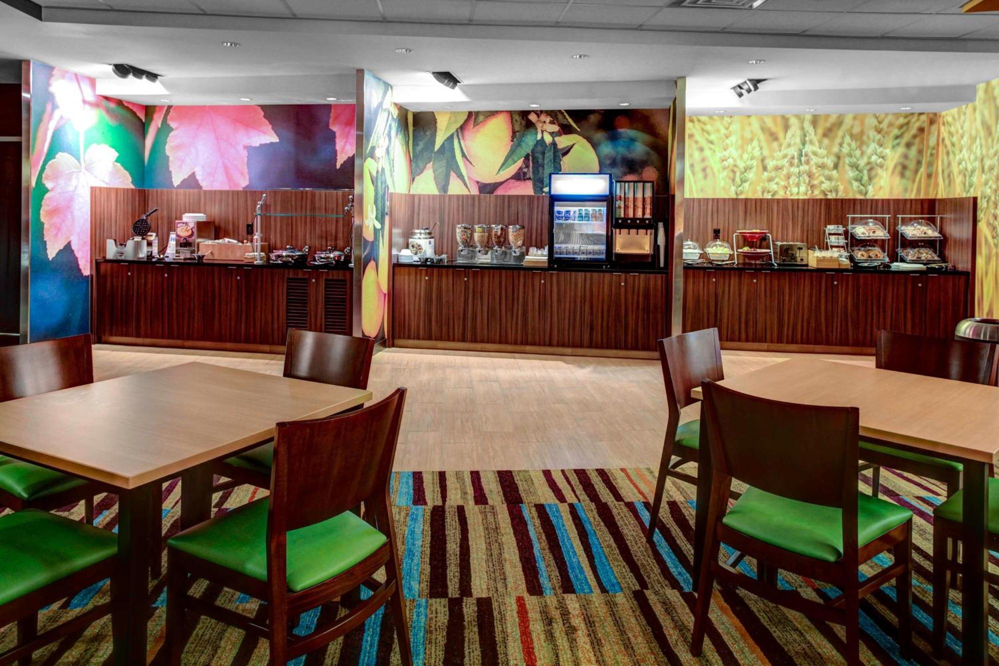 Fairfield Inn & Suites By Marriott Lansing At Eastwood Εξωτερικό φωτογραφία
